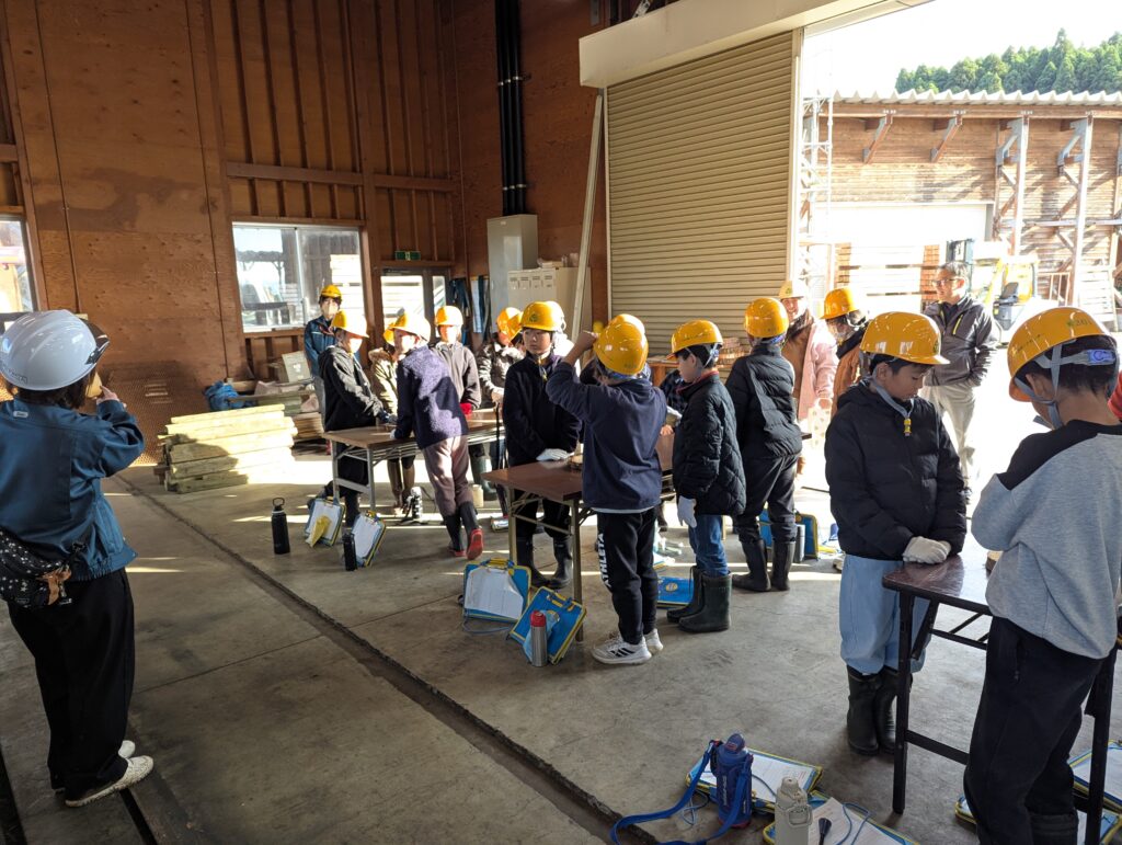 立山北部小学校　林業体験教室